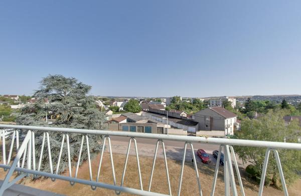 Superbe 4 pièces de 79 m² avec balcon, cuisine moderne et cave