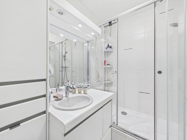 3 Pièces lumineux avec balcons et box