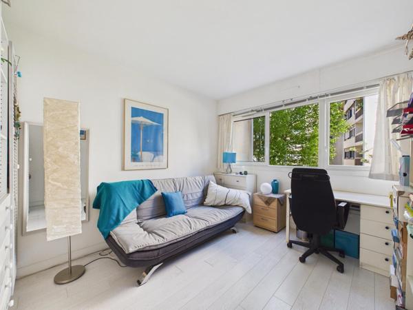 3 Pièces lumineux avec balcons et box