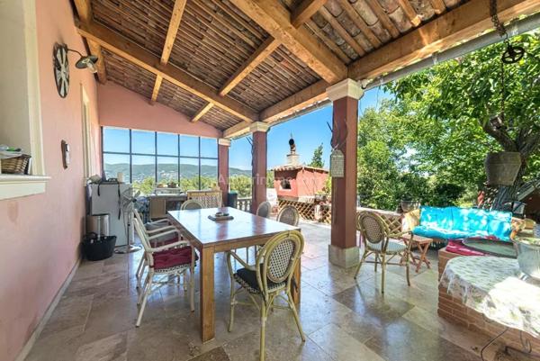 Vente Propriété 8 pièces 240 m2 à Draguignan