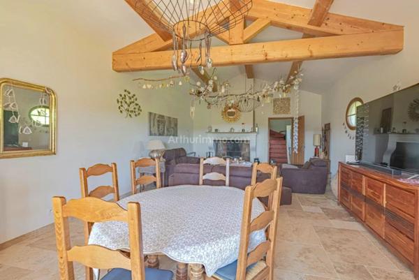 Vente Propriété 8 pièces 240 m2 à Draguignan