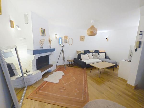 Maison de village - 130 m², au calme, vue sur les toits et le Coudon