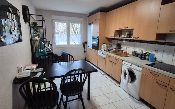 Appartement à louer    3 pièces • 75 m2 Yutz