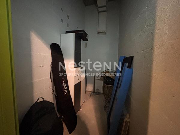 Nestenn Igny  Appartement de 50m², 2 pièces avec balcon, cave et grande place de parking privative, secteur SABLONS avec un accès PMR, proche des commerces de Place de la Ferme, de ligne RER V et des bus, proche des axes routiers A6/N118/A86