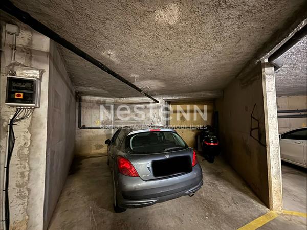 Nestenn Igny  Appartement de 50m², 2 pièces avec balcon, cave et grande place de parking privative, secteur SABLONS avec un accès PMR, proche des commerces de Place de la Ferme, de ligne RER V et des bus, proche des axes routiers A6/N118/A86