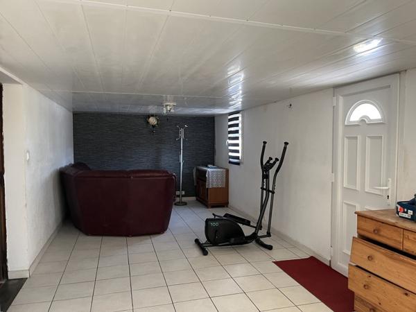 Maison à vendre 122 912 € Saint-Pierre-d'Eyraud 5 p 142 m² DPE C