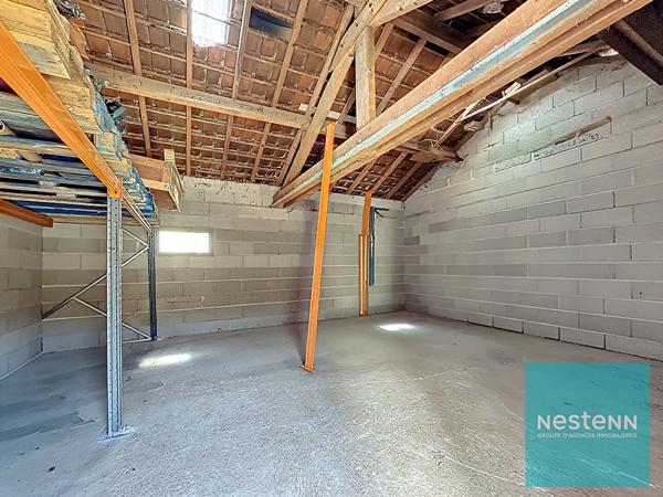 Double garage avec jardin à vendre à Esmans