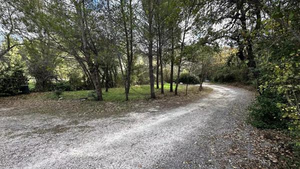 Vente Terrain 1272 m2 à Prades-le-Lez