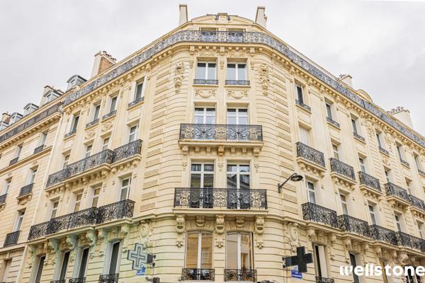 LOCAUX SANS TVA !