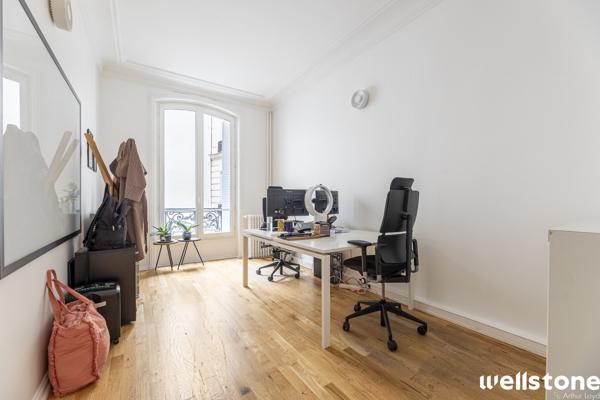 LOCAUX SANS TVA !