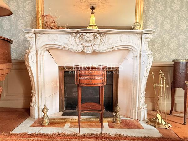 Un domaine de caractère au potentiel de maison d’hôtes rare — Au cœur du pays du Cognac