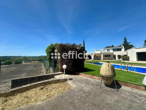 Maison 9 pièces - 380 m² Exclusivité efficity