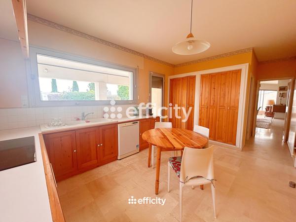 Maison 9 pièces - 380 m² Exclusivité efficity