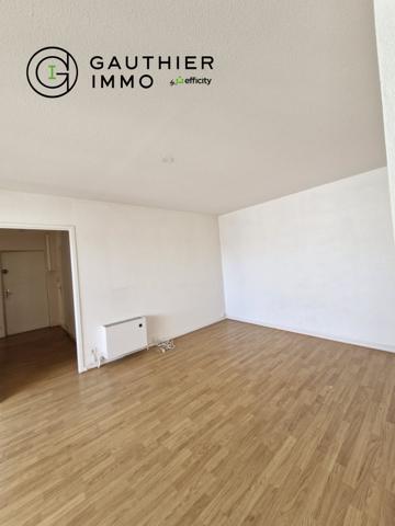 Appartement
         3 pièces
        - 57 m² 400 000 € *