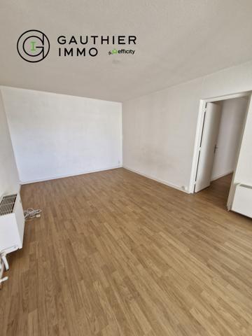 Appartement
         3 pièces
        - 57 m² 400 000 € *