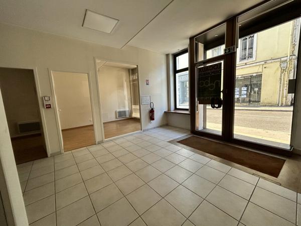 Chalon sur Saône proximité Hôtel de Ville - Local professionnel 87 m² à louer