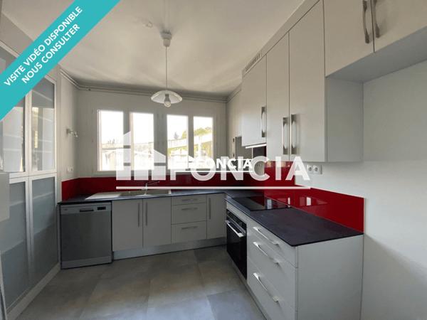 Location Appartement 4 pièces 103.72 m² - 23/25 BD SOUS BLOSSAC Poitiers 86000