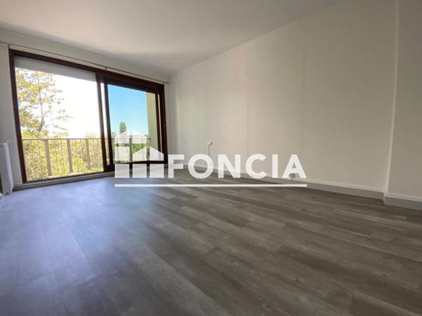 Location Appartement 4 pièces 103.72 m² - 23/25 BD SOUS BLOSSAC Poitiers 86000