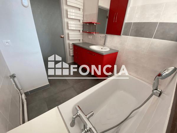 Location Appartement 4 pièces 103.72 m² - 23/25 BD SOUS BLOSSAC Poitiers 86000