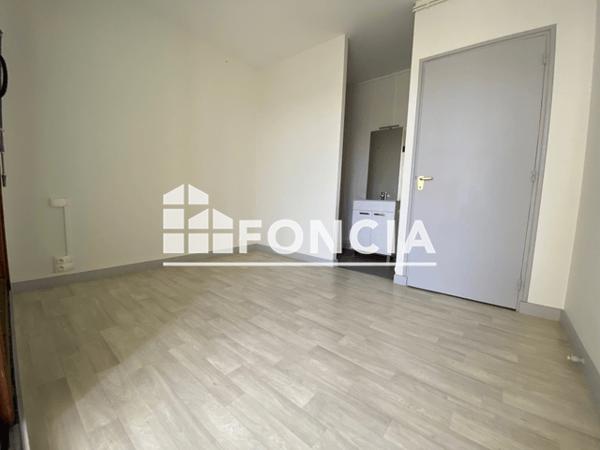 Location Appartement 4 pièces 103.72 m² - 23/25 BD SOUS BLOSSAC Poitiers 86000