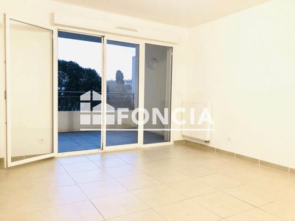 Location Appartement 2 pièces 43.5 m² - 122/128 BOULEVARD MEGE Toulon 83000