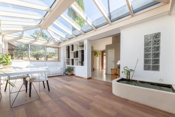 La villa Lagon - villa de plain pied de plus de 270 m2 sur un terrain paysagé de 2400 m2 avec piscine