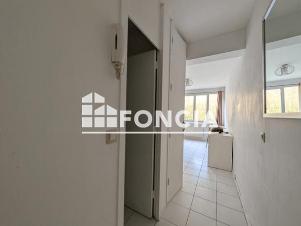 Location Studio meublé 16.18 m² - Rouen 76000