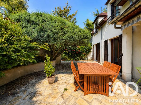 Maison à vendre 8 pièces 172,19 m² La Celle-Saint-Cloud