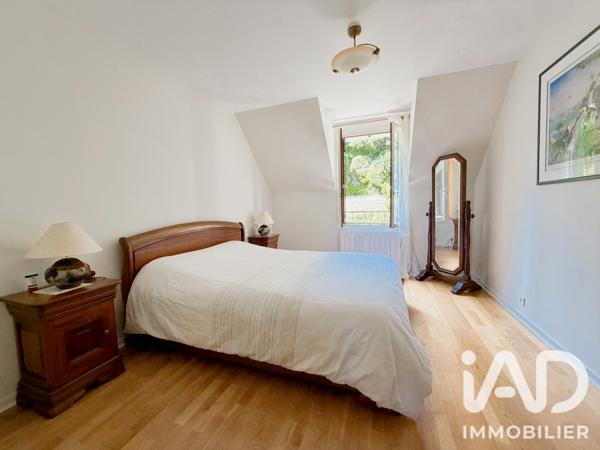 Maison à vendre 8 pièces 172,19 m² La Celle-Saint-Cloud