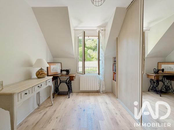 Maison à vendre 8 pièces 172,19 m² La Celle-Saint-Cloud