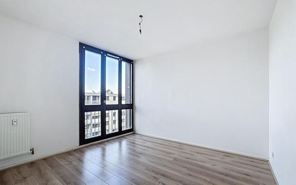 Appartement à louer    4 pièces • 79 m2 Bourg-lès-Valence