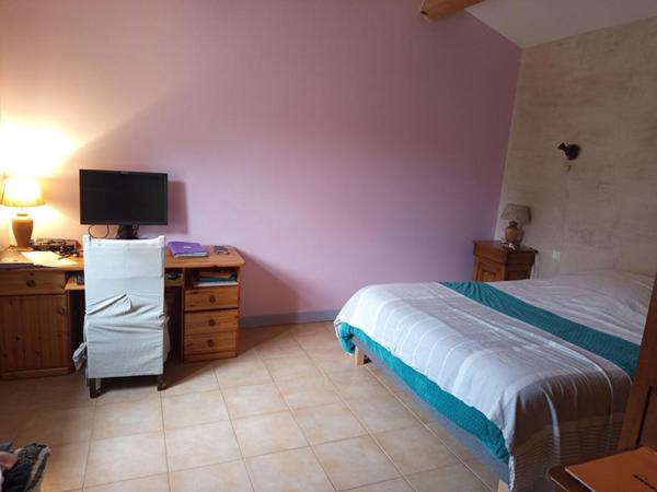 Villa 194m² sur 4500m² de terrain avec piscine Grignan 659 000HAI