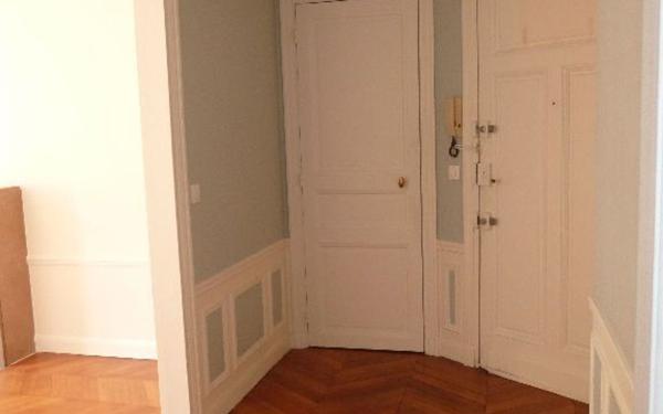 Appartement à louer    2 pièces • 44,72 m2 Issy-les-Moulineaux