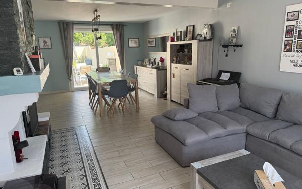 Maison à vendre    4 pièces •  Saint-Rogatien