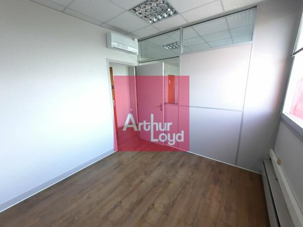 BUREAUX A LOUER COURNON D'AUVERGNE 74M²