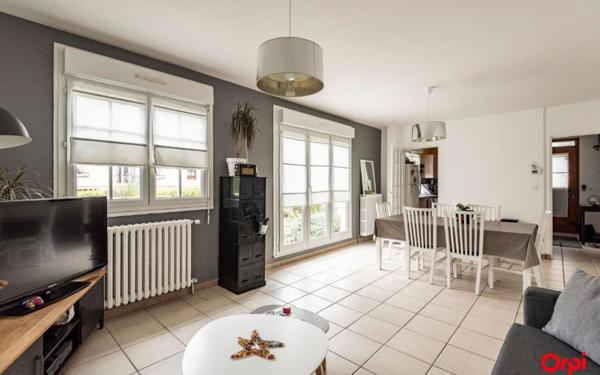 Maison à louer    6 pièces •  Muizon