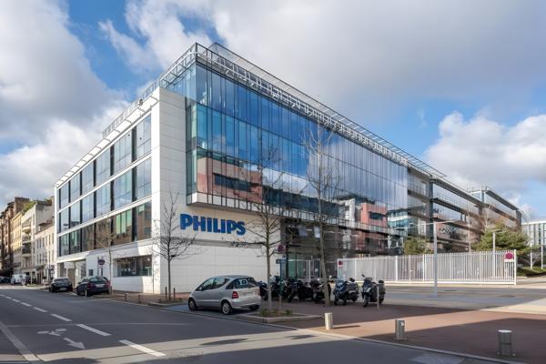 Immeuble de bureaux bénéficiant de belles prestations, à Suresnes, terrasse privative possible