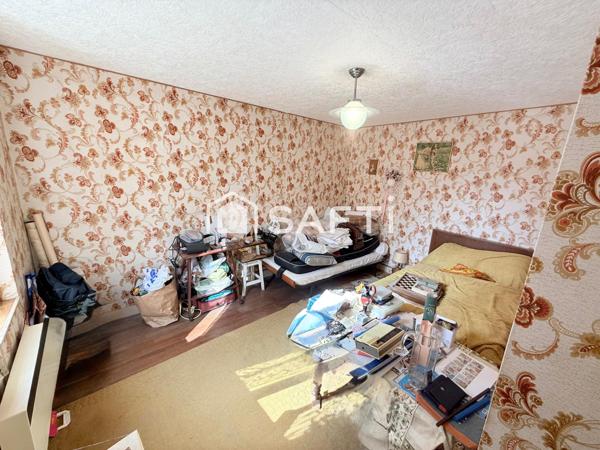 Maison d'habitation 3 pièces avec garage et grange