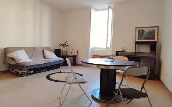 Appartement à vendre    1 pièce • 31,88 m2 Alès