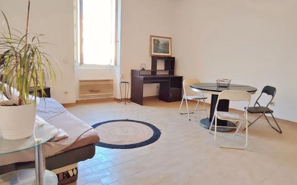 Appartement à vendre    1 pièce • 31,88 m2 Alès