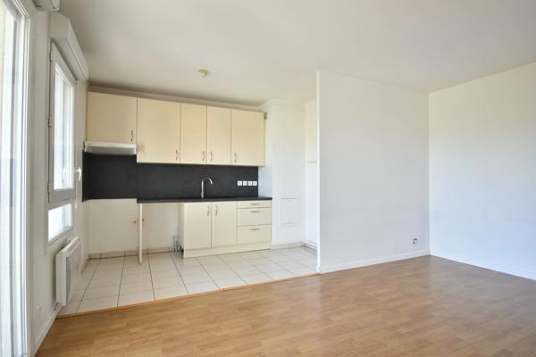 Appartement à vendre 3 pièces PALAISEAU (91), 2 chambres, terrasse, RER à 7 min