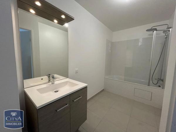 Appartement à louer 4 pièces 92.54m²