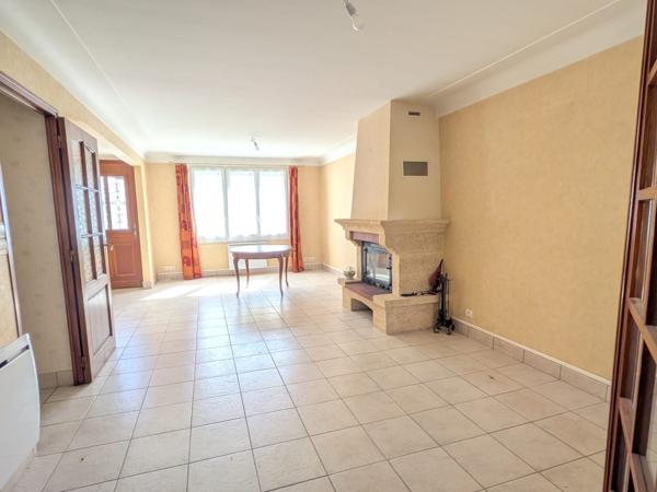 MAISON FAMILIALE 110m2 QUARTIER DESCARTES CHOLET