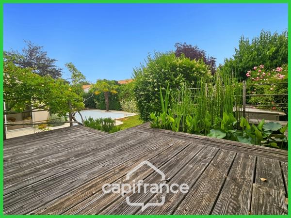 Maison à vendre 7 pièces, 180 m² BUXEROLLES (86), 5 chambres, 2 bureaux, piscine....