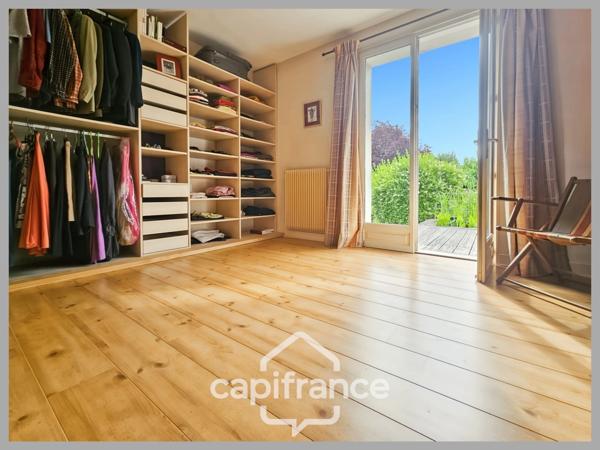 Maison à vendre 7 pièces, 180 m² BUXEROLLES (86), 5 chambres, 2 bureaux, piscine....