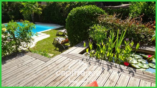 Maison à vendre 7 pièces, 180 m² BUXEROLLES (86), 5 chambres, 2 bureaux, piscine....