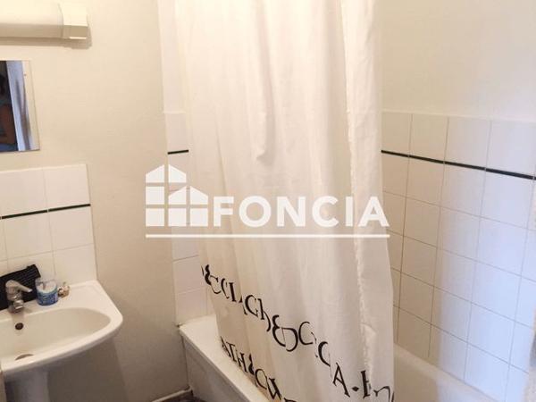 Location Appartement 2 pièces 49.71 m² - 76 RUE DE FLANDRE Lille 59000