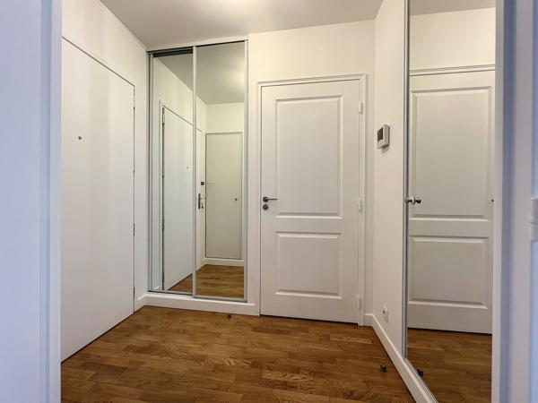 Location
                Appartement50,18 m² - 2 Pièces -
                    ISSY LES MOULINEAUX (92130)