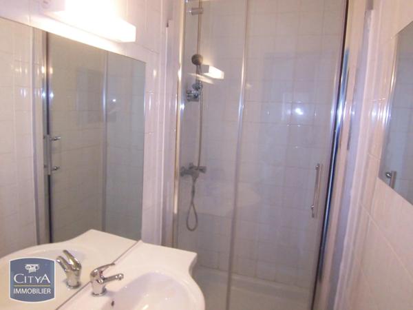 Appartement à louer 2 pièces 52.78m² Clermont-Ferrand (63000)