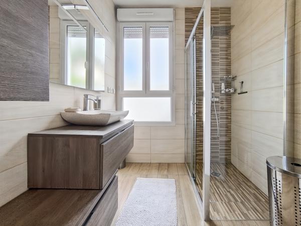 Maison 8 pièces - 165 m²